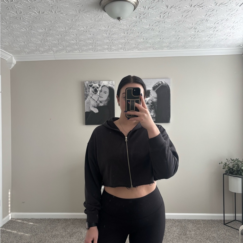 Black Cropped Hoodie